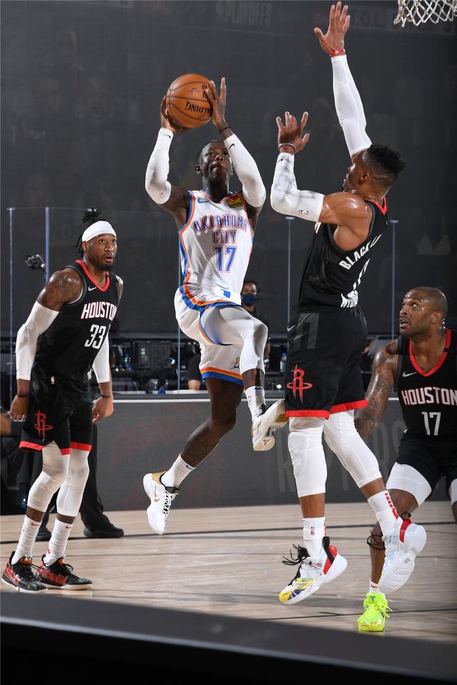 借卓越的技 借卓越的技